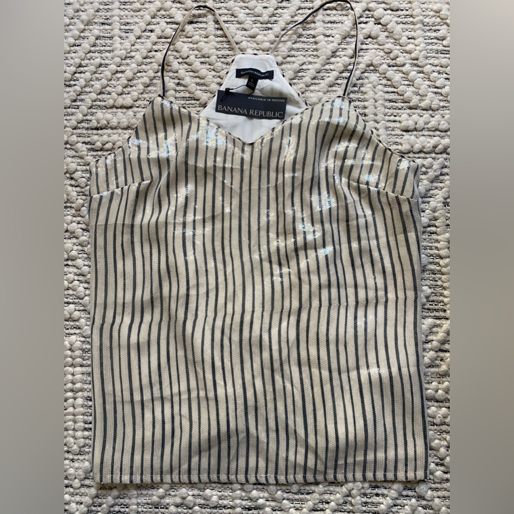 BNWT- Banana Republic size L, cream and navy sequin, razorback tank top.